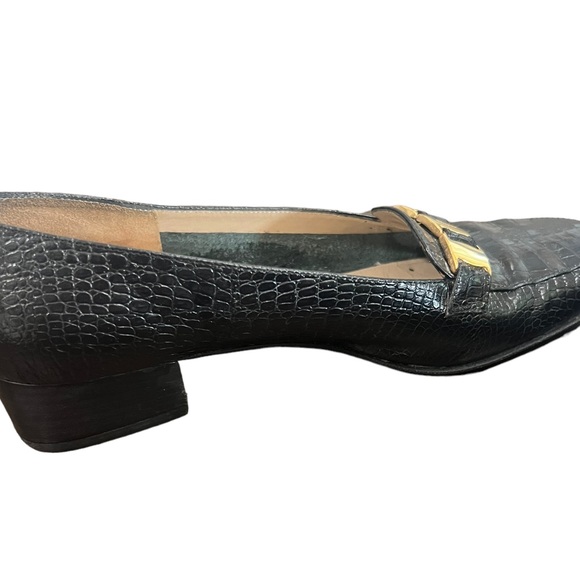 Salvatore Ferragamo womens leather loafers with block heel size 7.5 gold/black - Picture 4 of 7